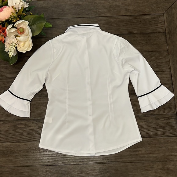 Qi Li Ya woman’s white blouse NWOT - Picture 11 of 16